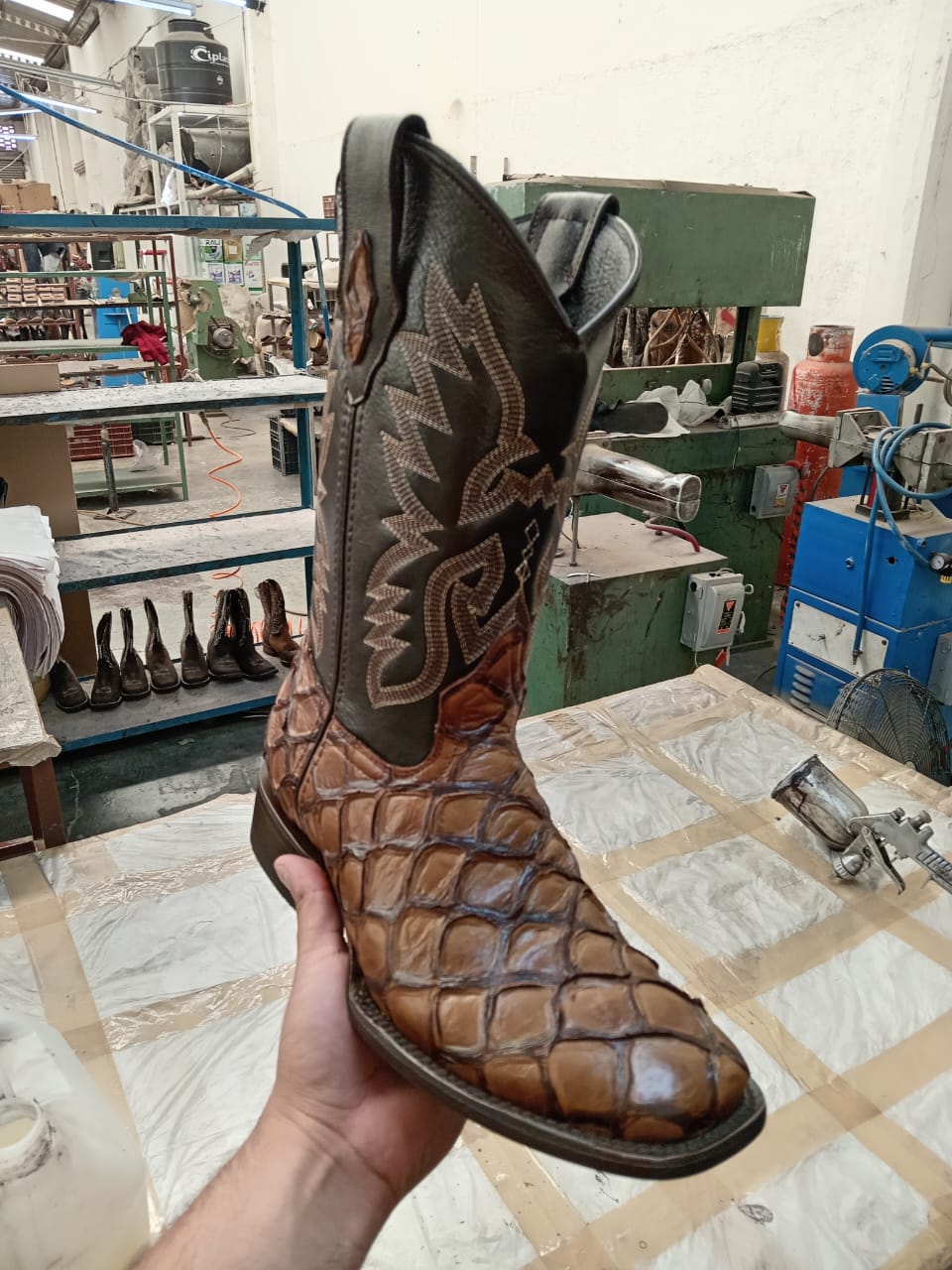 GRABADO DE PIRARUCÚ